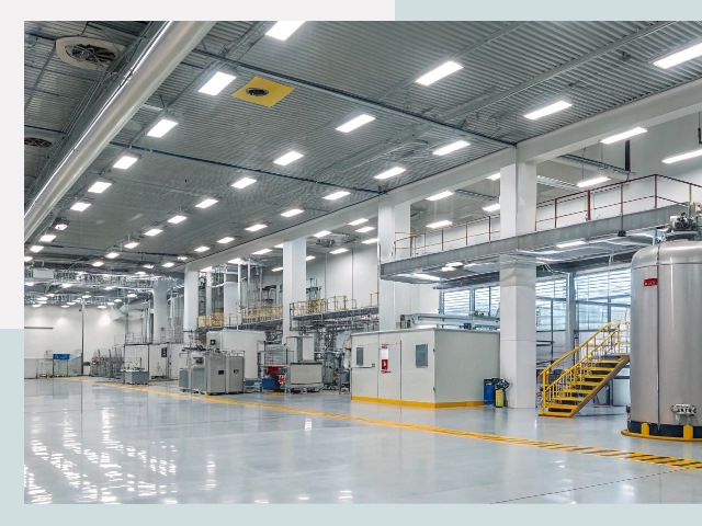 Освещение ангаров в Керчи от 613 руб. - Эффективные решения